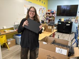 24885870-computer-donation-300x225.jpeg